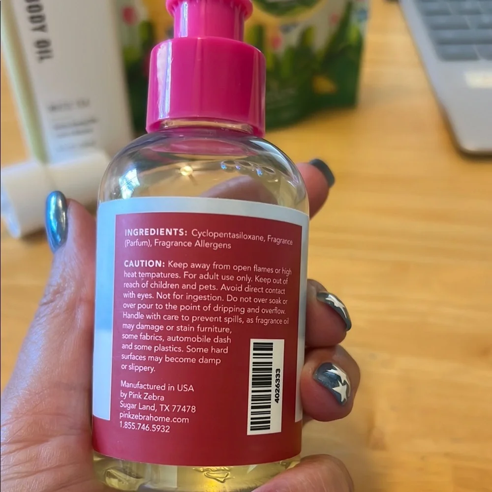 Pink Zebra Insect Repellent and Tiki Punch Set - Picture 3 of 9